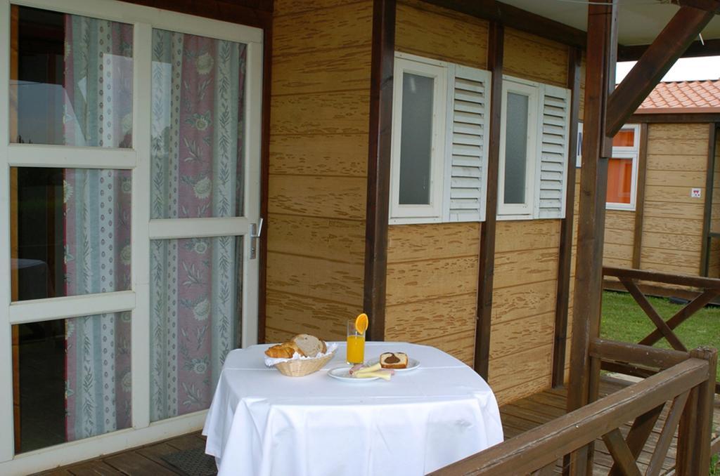Parque De Campismo Da Ilha Do Pessegueiro Hotel Porto Covo Værelse billede