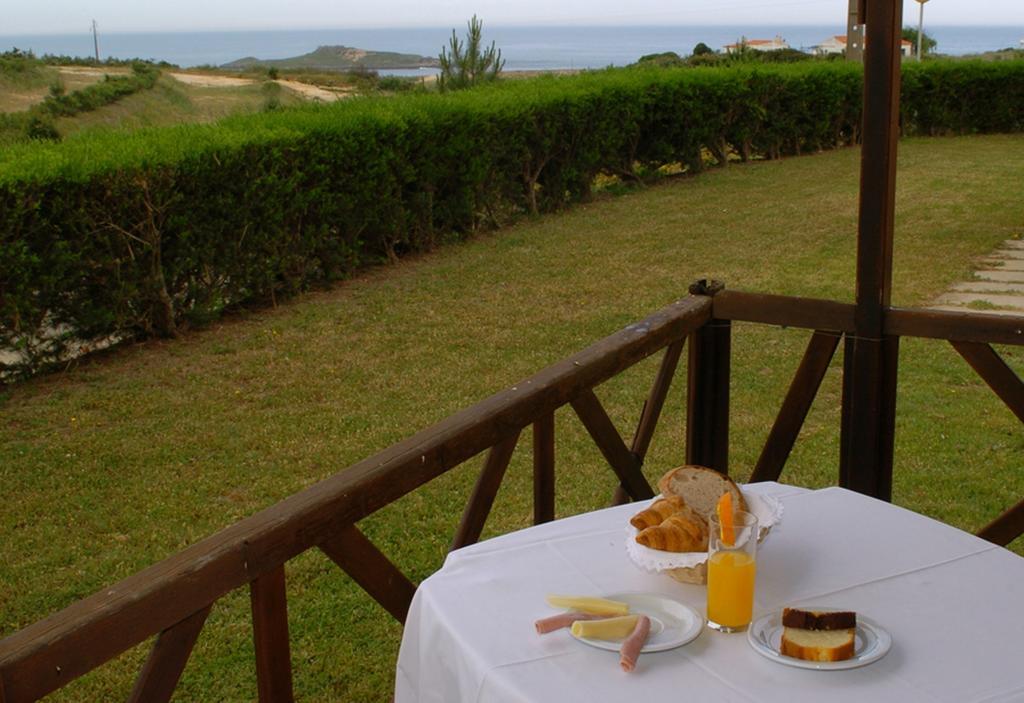 Parque De Campismo Da Ilha Do Pessegueiro Hotel Porto Covo Værelse billede