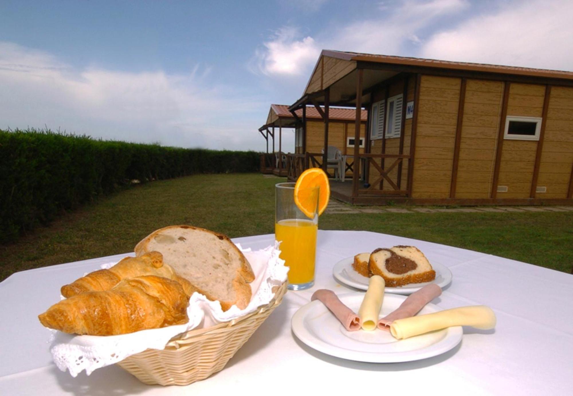 Parque De Campismo Da Ilha Do Pessegueiro Hotel Porto Covo Eksteriør billede